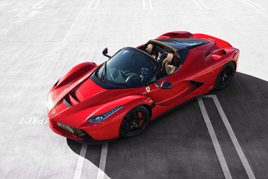  Ferrari LaFerrari Aperta 2017 года  (фото 6 из 36)